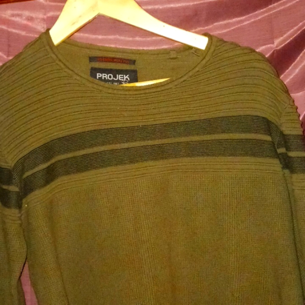Projek Raw sweater.  Sweet Deal.  Sz L